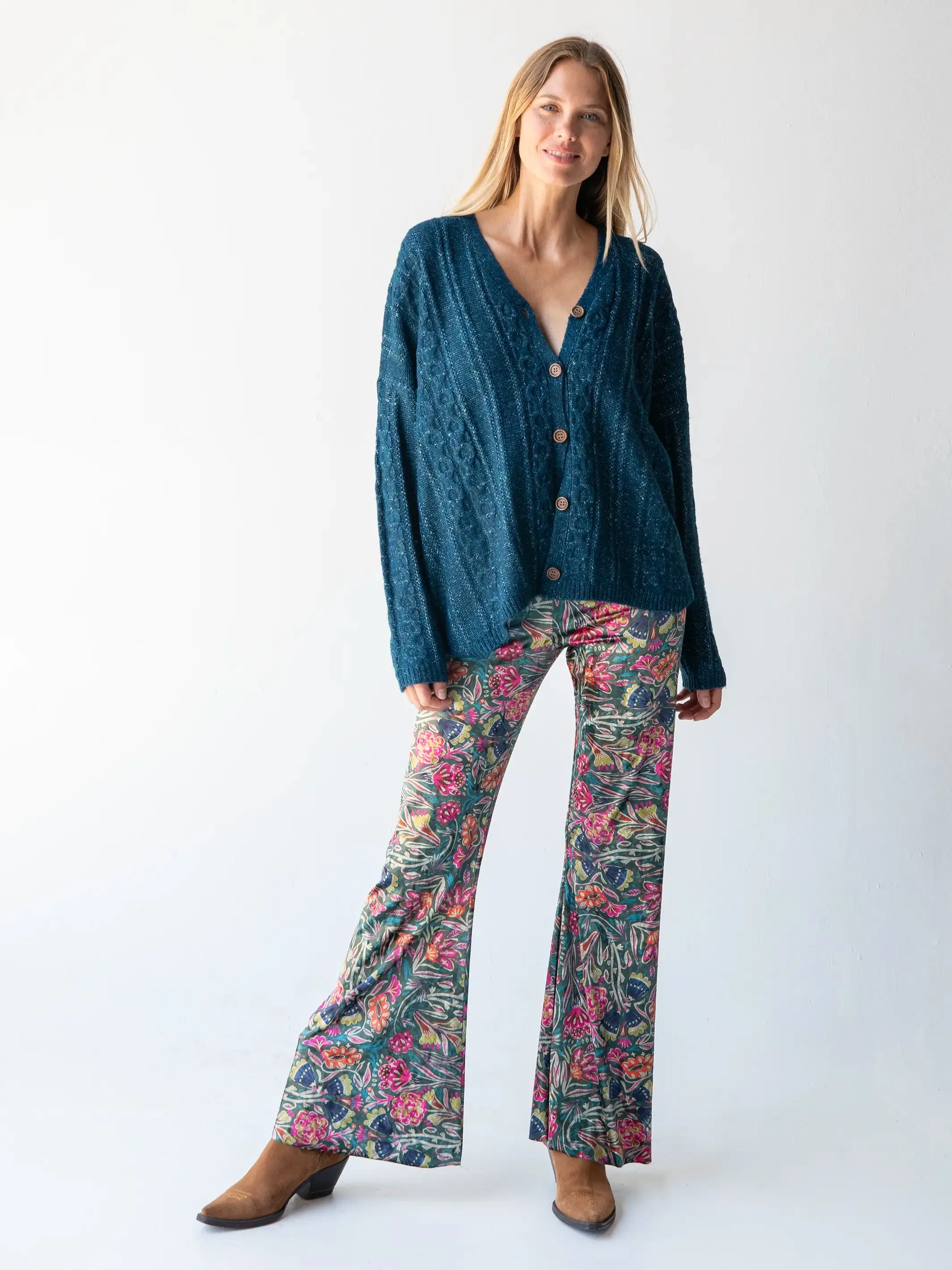 Cali Velvet Flare Pant - Green Lined Floral