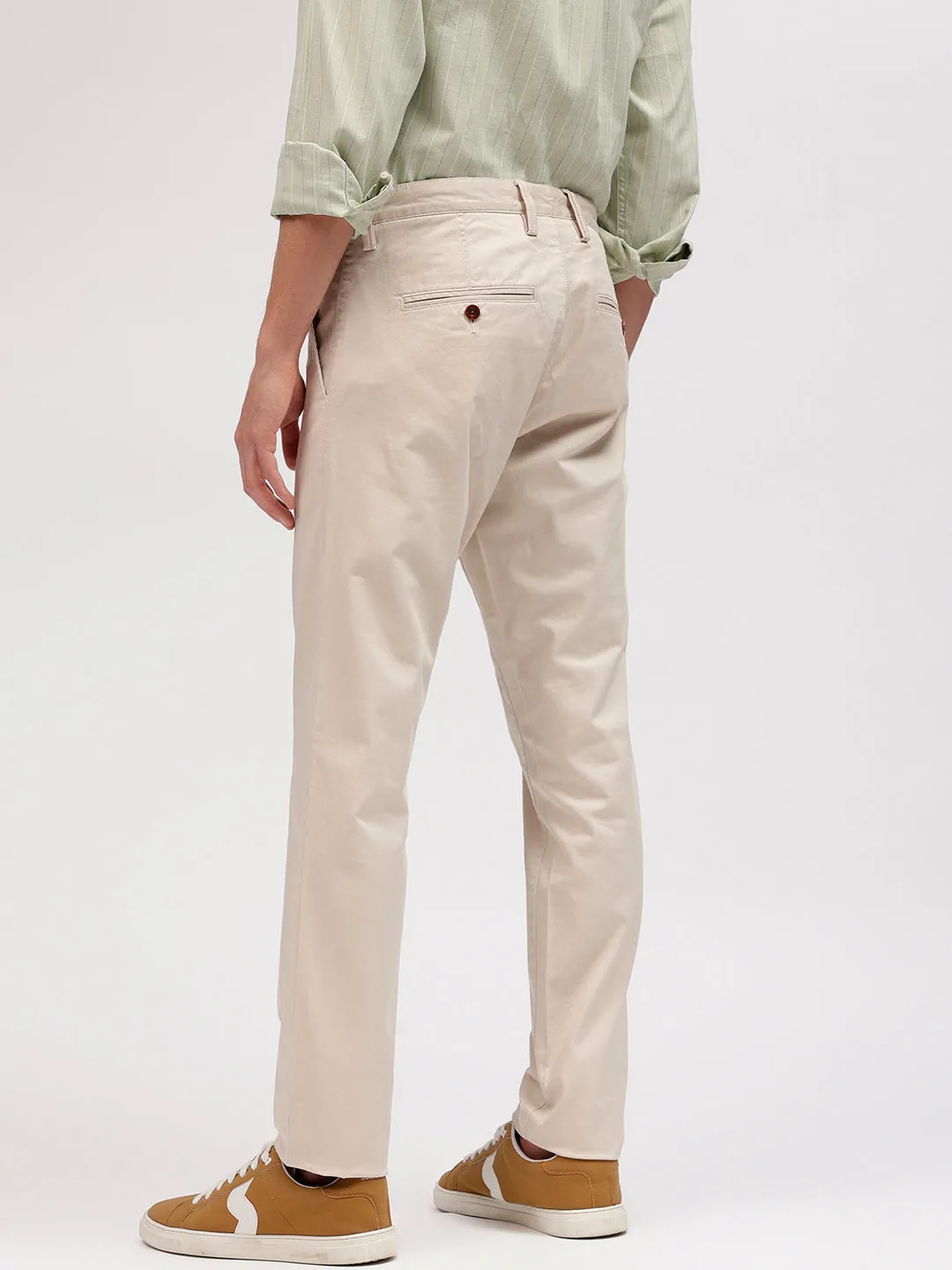 Gant Men Beige Solid Flat Front Slim Fit Mid-Rise Trouser