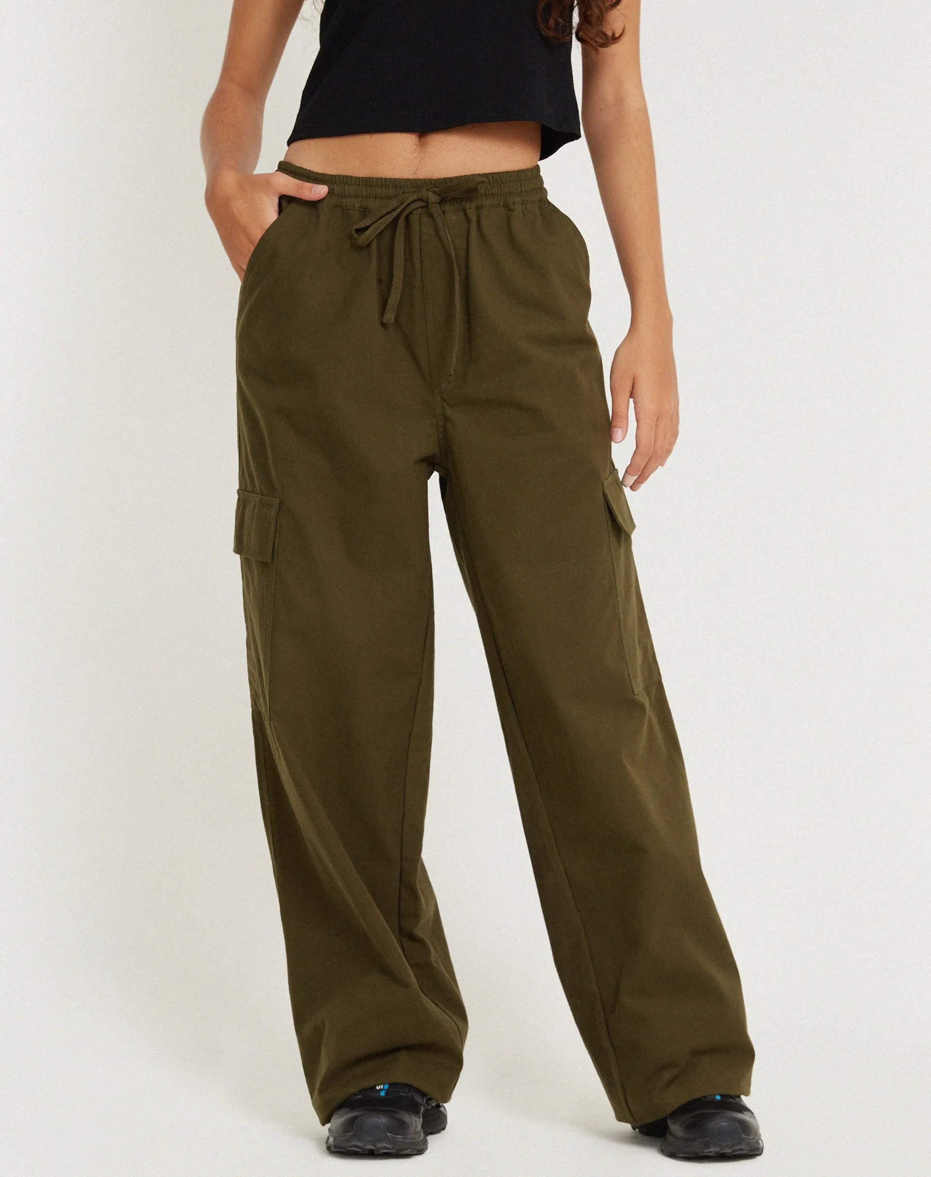 Geona Wide Leg Cargo Trouser in Dark Olive