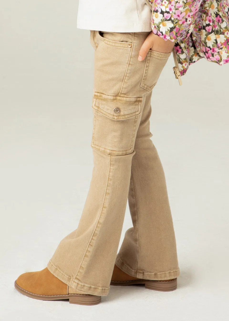 Girl flared pants with pockets