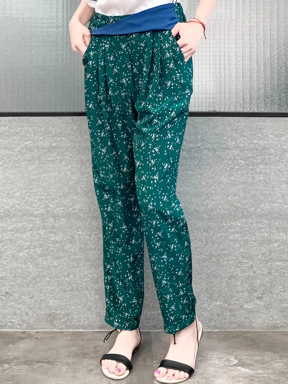 Last Chance! Green Floral Print Contrast Twist Waist Taper Trousers