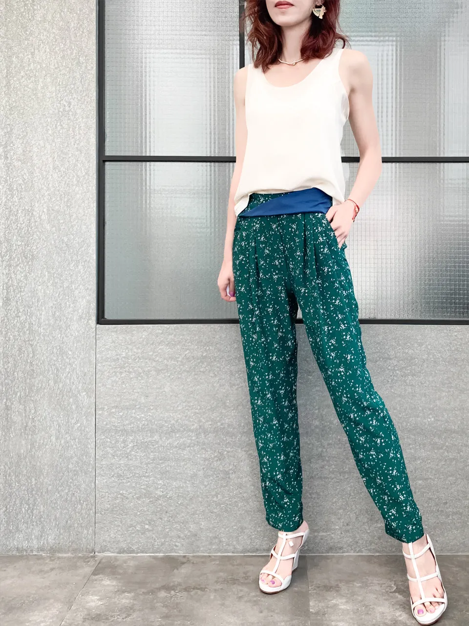 Last Chance! Green Floral Print Contrast Twist Waist Taper Trousers