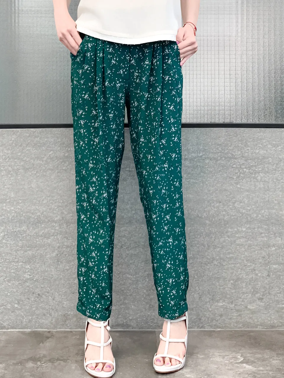 Last Chance! Green Floral Print Contrast Twist Waist Taper Trousers