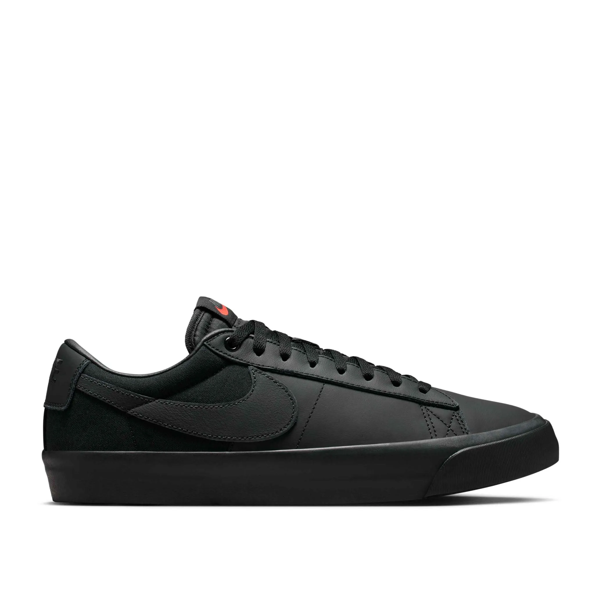 Nike Blazer Low GT Pro ISO Triple Black