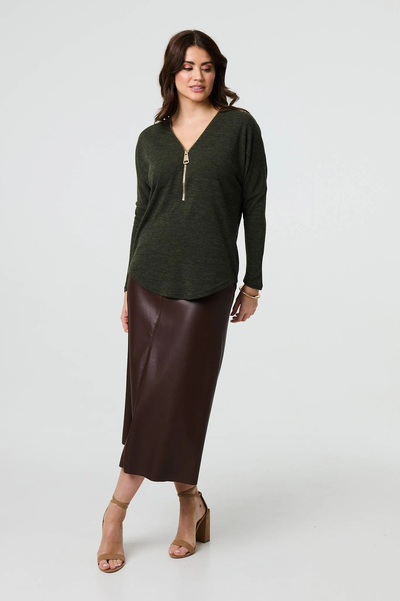 Zip Front V-Neck Relaxed 3/4 Sleeve Top